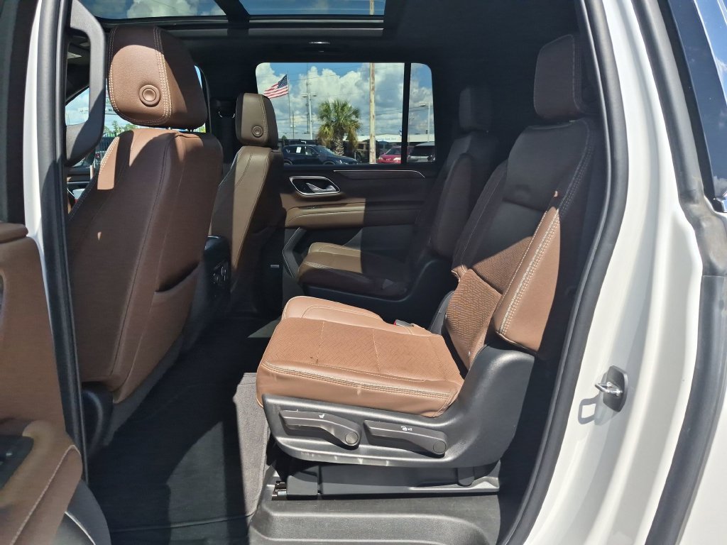Used 2023 Beige Chevrolet High Country image 30