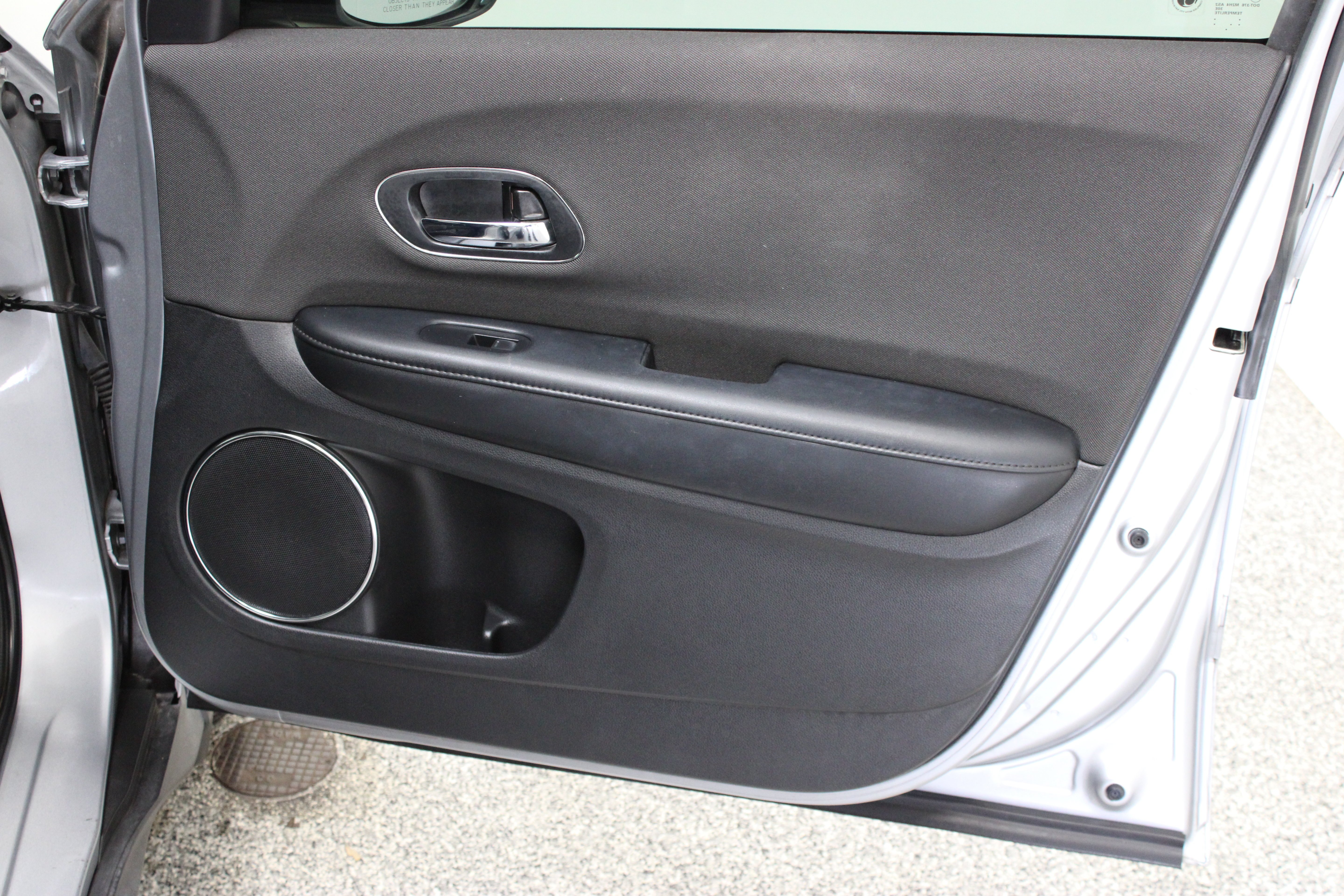Used 2020 Lunar Silver Metallic Honda EX 1.8L image 32