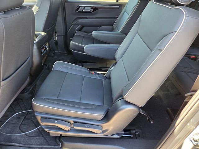 2026 Chevrolet Suburban Premier - Photo 8