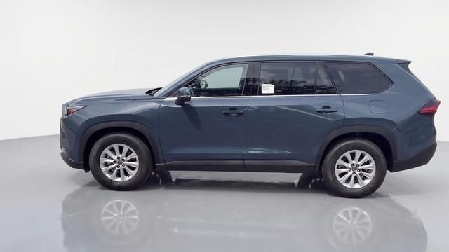 Used 2026 White Toyota XLE image 2