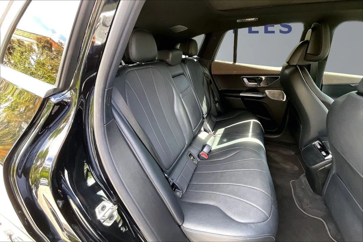 Used 2023 Black Mercedes-Benz 4MATIC® image 24