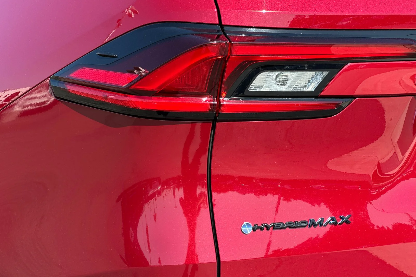Used 2025 Red Toyota MAX Platinum image 27
