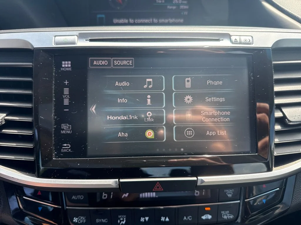 Used 2016 Crystal Black Pearl Honda EX-L image 25