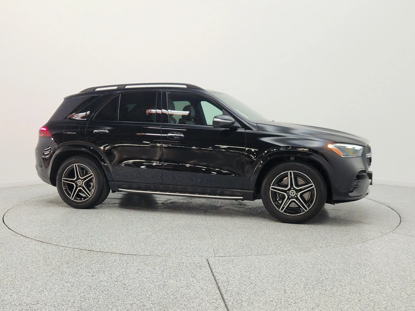 Used 2025 Black Mercedes-Benz GLE 350 SUV image 4