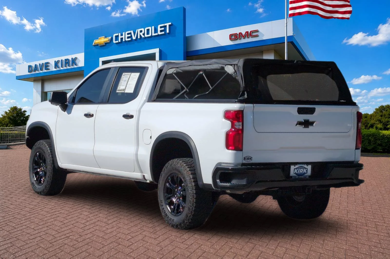 Used 2023 SUMMIT WHITE Chevrolet ZR2 image 5