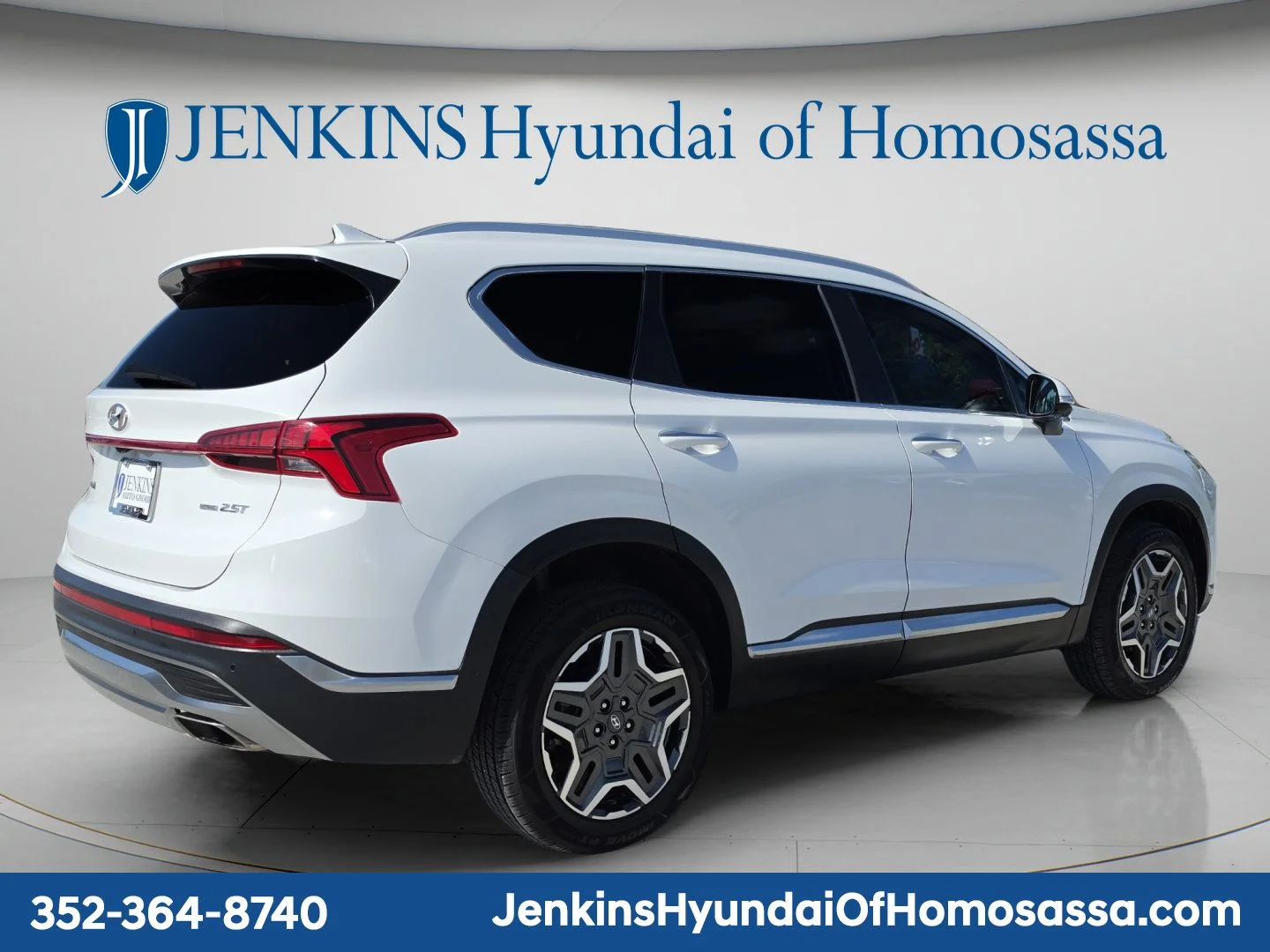 Used 2023 White Hyundai Limited image 4