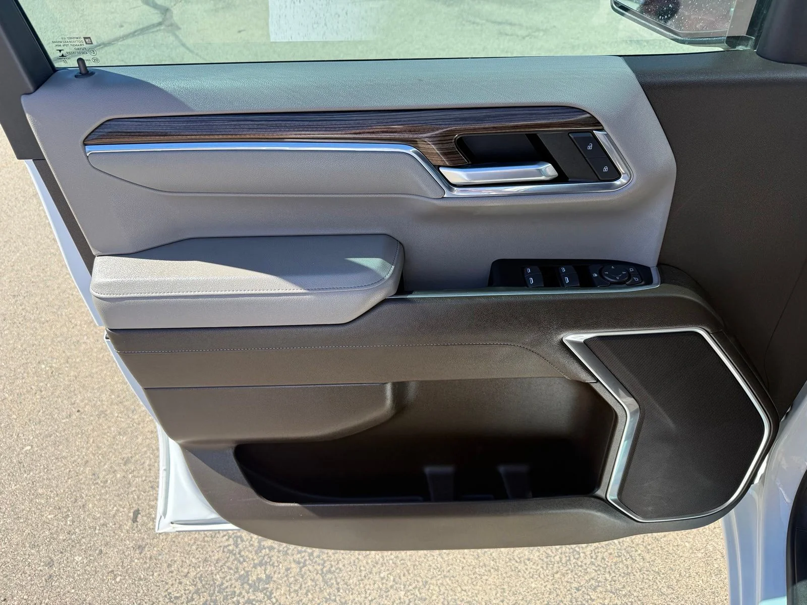 2023 Chevrolet Silverado 1500 LT - Photo 12