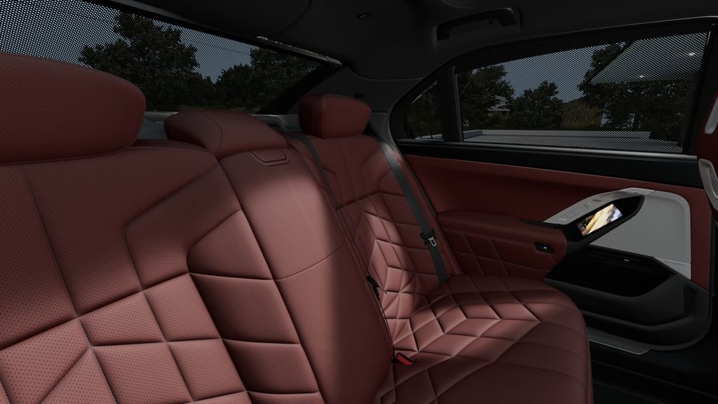 New 2026 Black Sapphire Metallic BMW 740i image 39