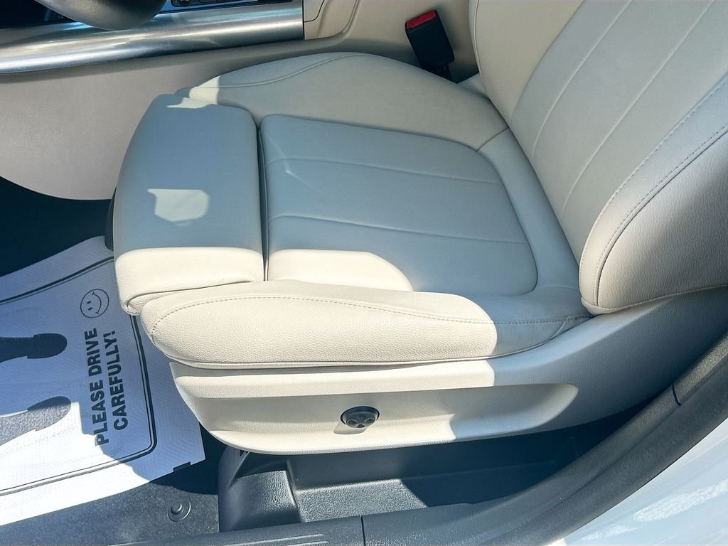 Used 2023 Polar White Mercedes-Benz 250 image 11