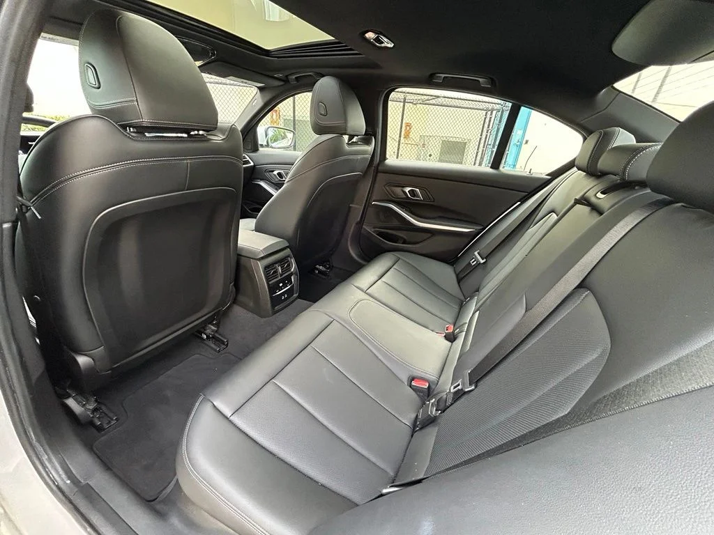 Used 2025 White BMW 330i image 42