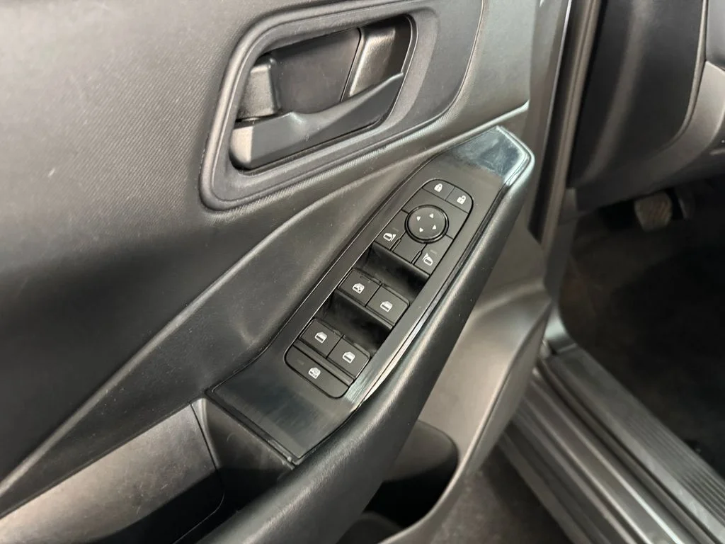 Used 2024 Gray Nissan S image 14