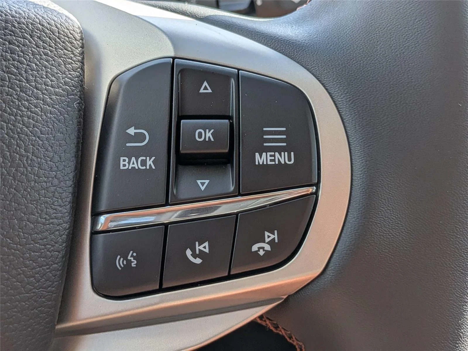New 2026 Carbonized Gray Metallic Ford Active image 27