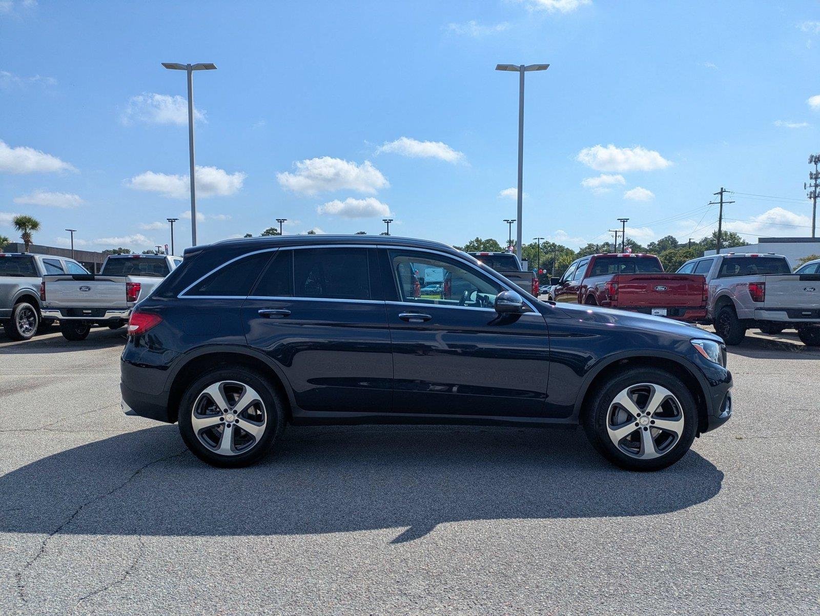 Used 2016 Lunar Blue Metallic Mercedes-Benz GLC 300 image 4