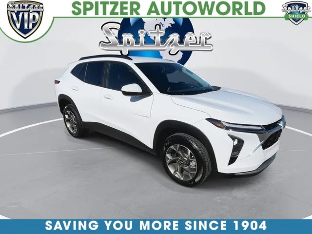 Used 2024 White Chevrolet LT image 2
