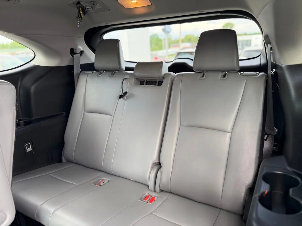 Used 2022 Black Toyota XLE image 8
