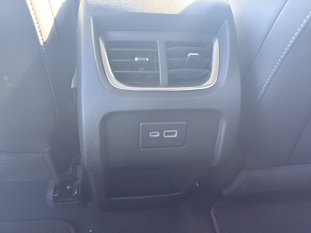 Used 2024 White Chevrolet LT image 17