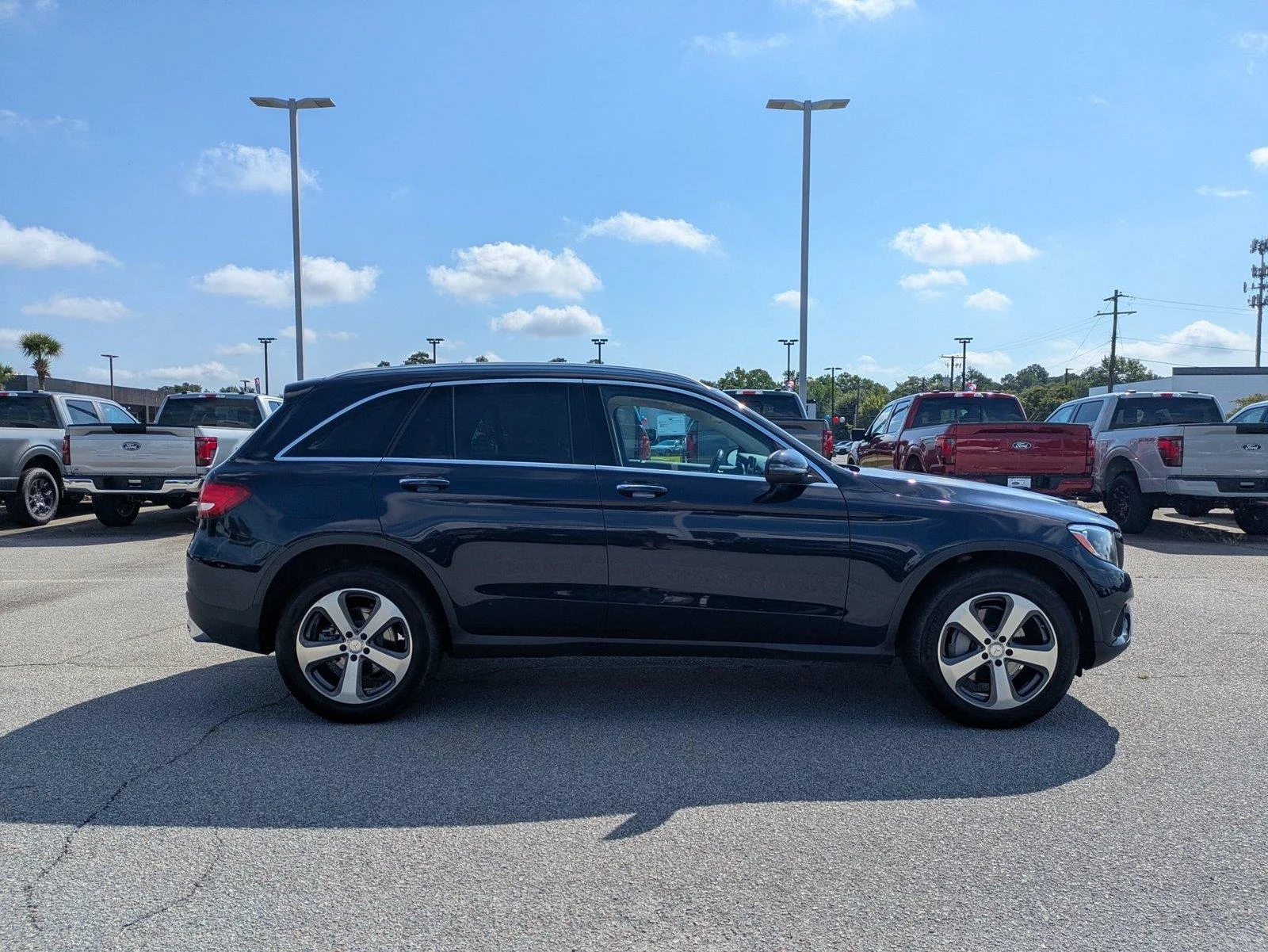 Used 2016 Lunar Blue Metallic Mercedes-Benz GLC 300 image 4