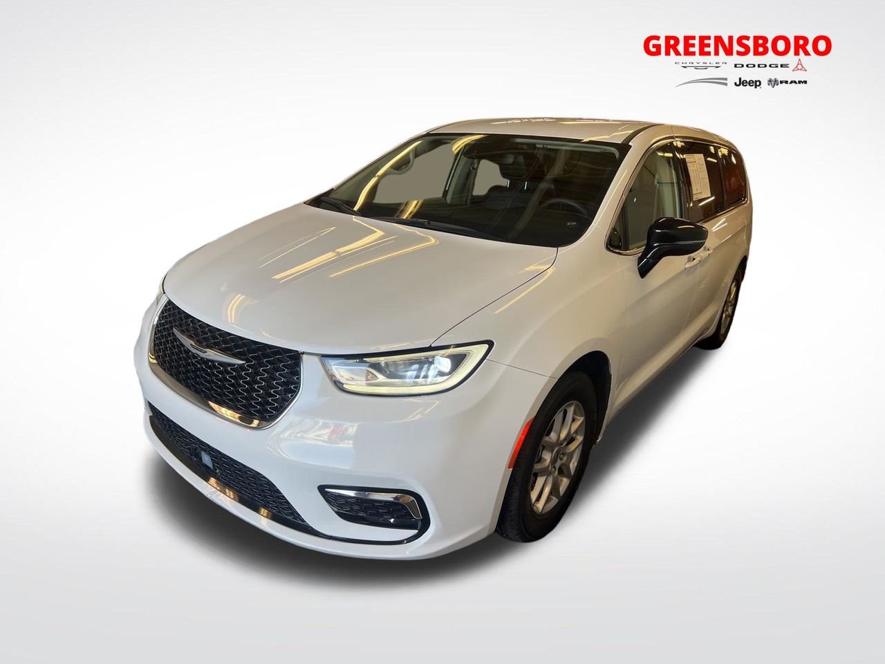 2024 Chrysler Pacifica Touring L's photo