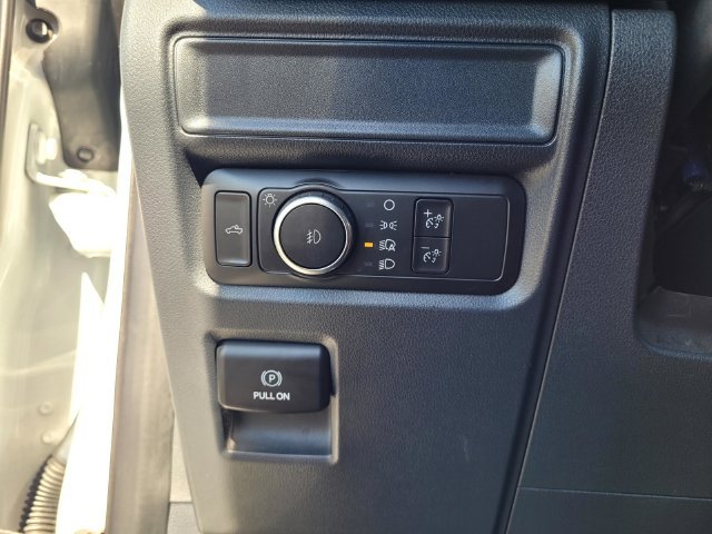 Used 2022 White Ford XL image 15