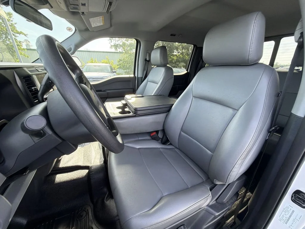 Used 2025 White Ford XL image 17