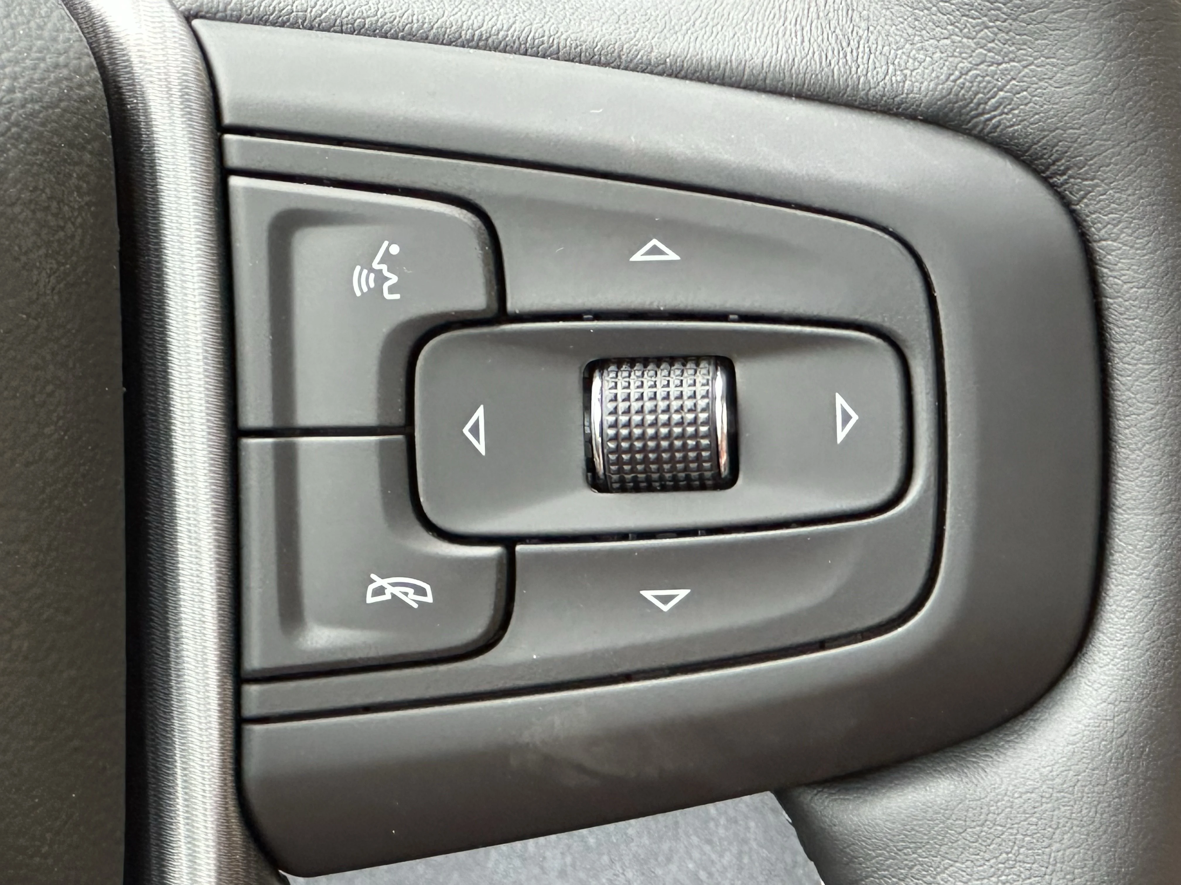 New 2026 Glacier White Tricoat GMC Denali Ultimate image 14