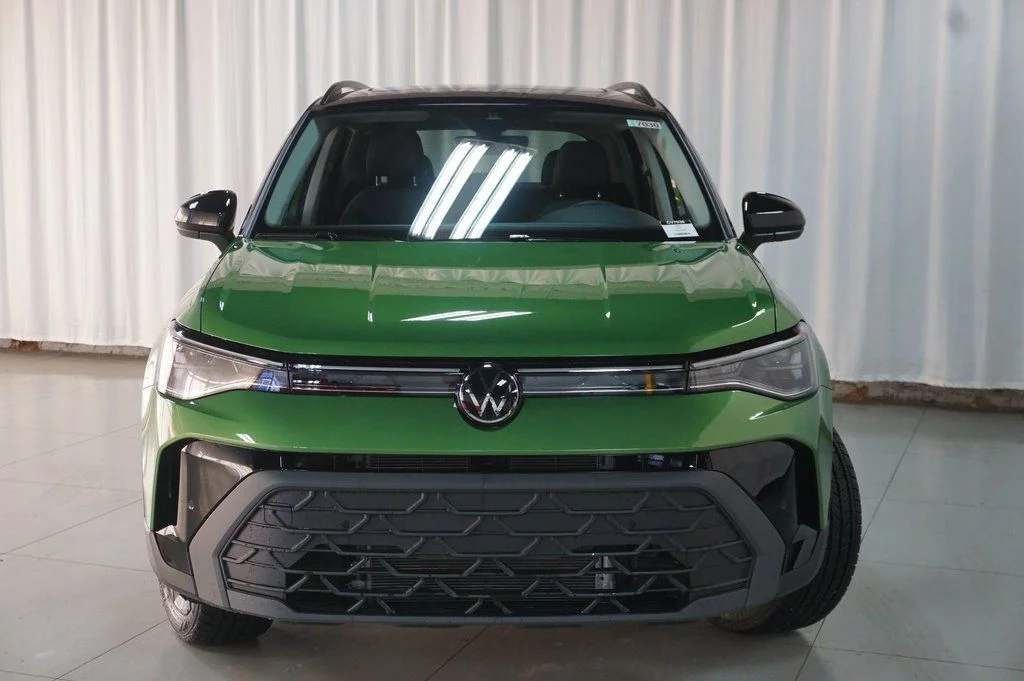 New 2026 Moss Green Volkswagen 1.5T SE Black image 5