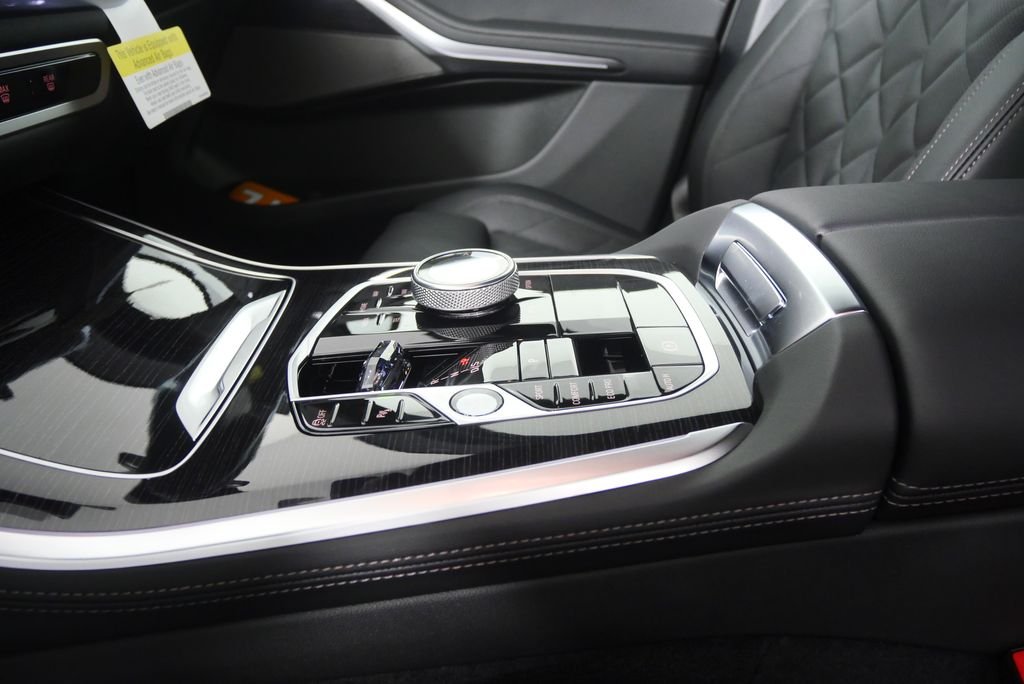 Used 2026 Carbon Black Metallic BMW sDrive40i image 22