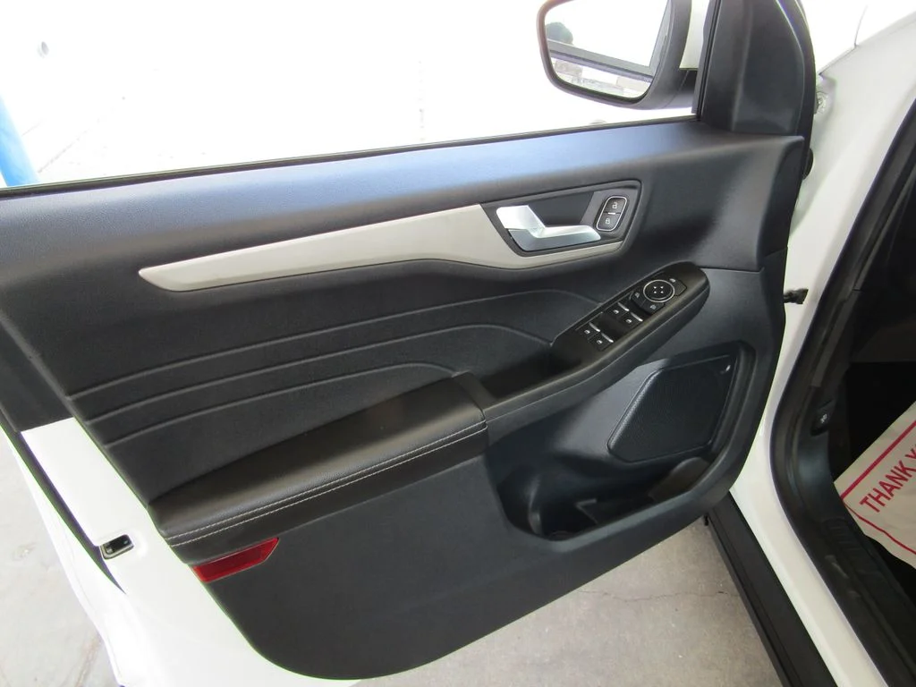 Used 2021 White Ford SE image 16