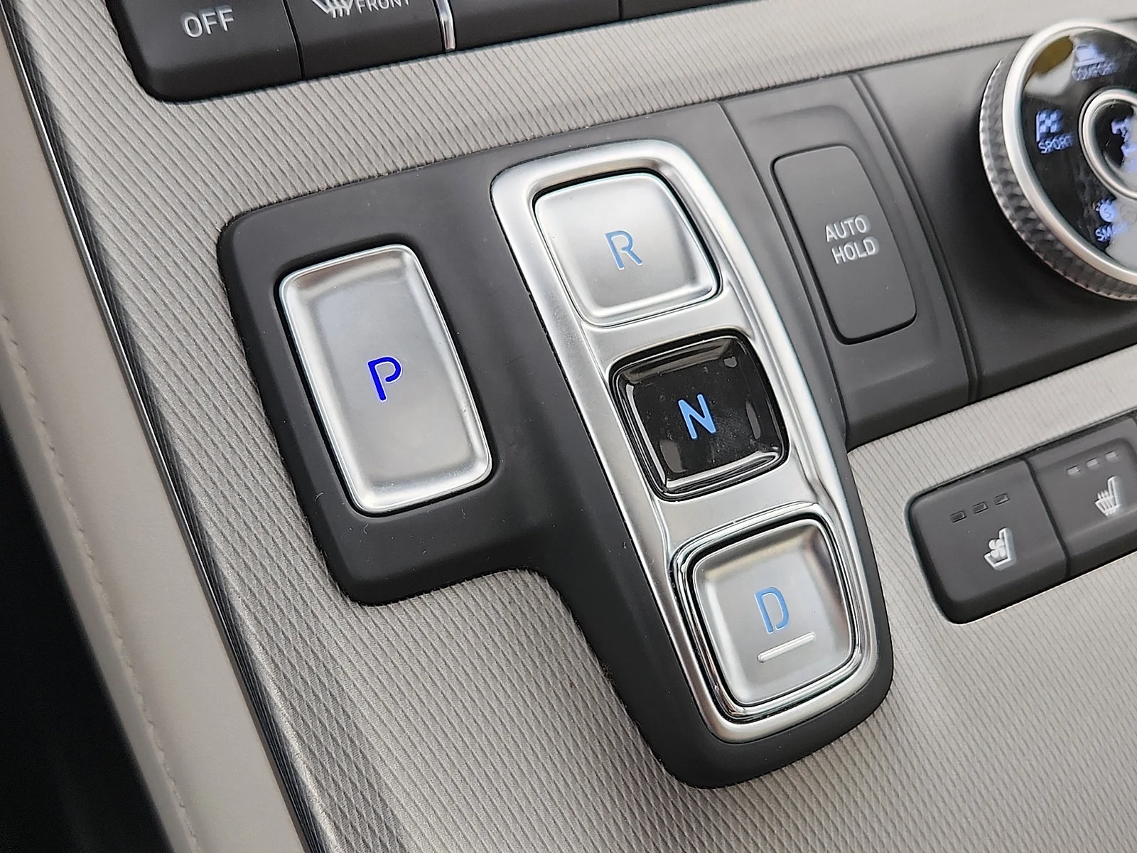 Used 2022 Gray Hyundai Calligraphy image 17