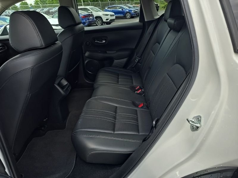 Used 2024  Honda EX-L image 27
