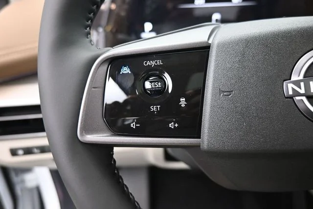 New 2026 Everest White Pearl TriCoat Nissan Platinum image 22