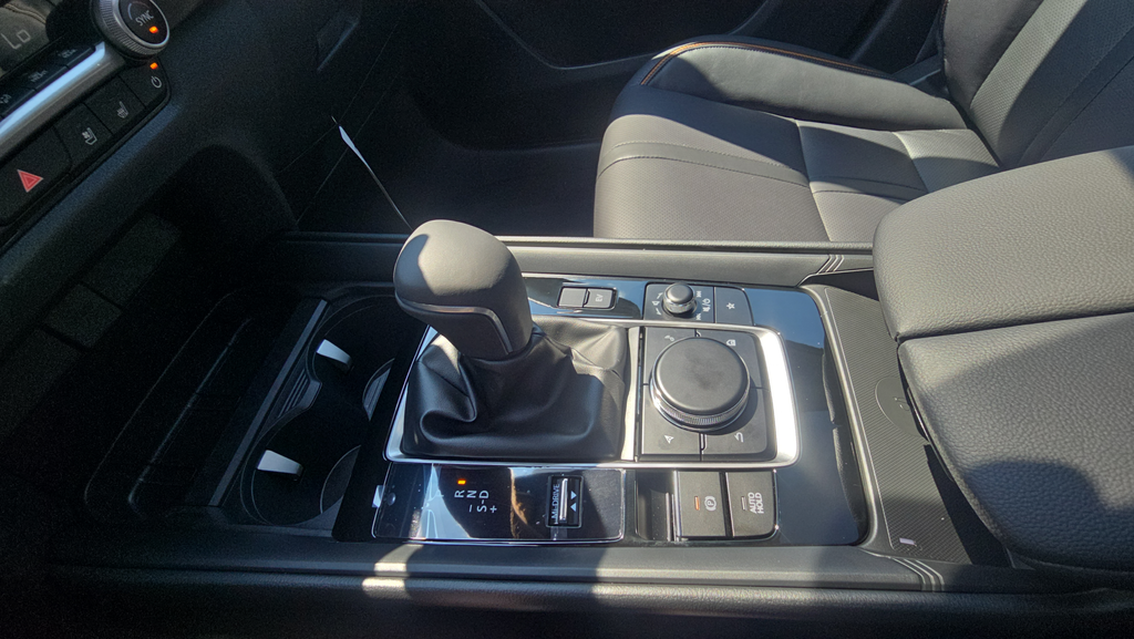 New 2026 Wind Chill Pearl Mazda Premium image 20