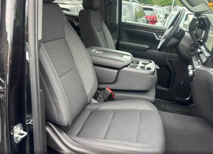 Used 2024 Black GMC Elevation image 7
