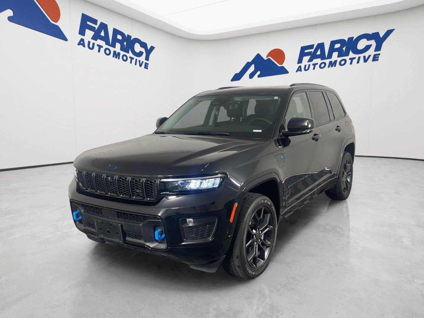Used 2023 Diamond Black Crystal Pearlcoat Jeep 30th Anniversary image 2