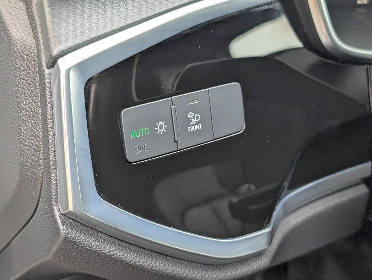 Used 2023 Glacier White Metallic Audi Premium Plus image 18
