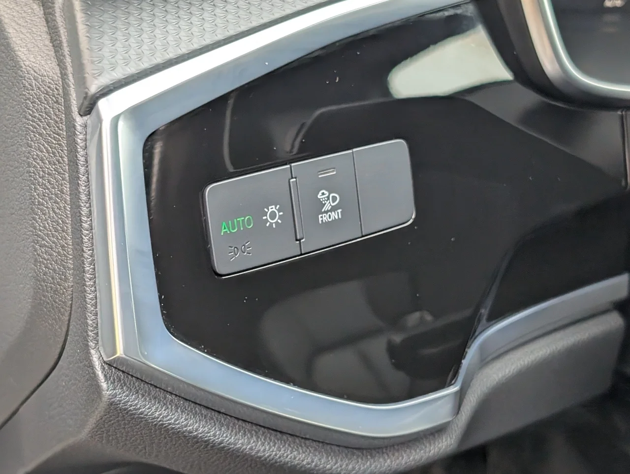 Used 2023 Glacier White Metallic Audi Premium Plus image 18