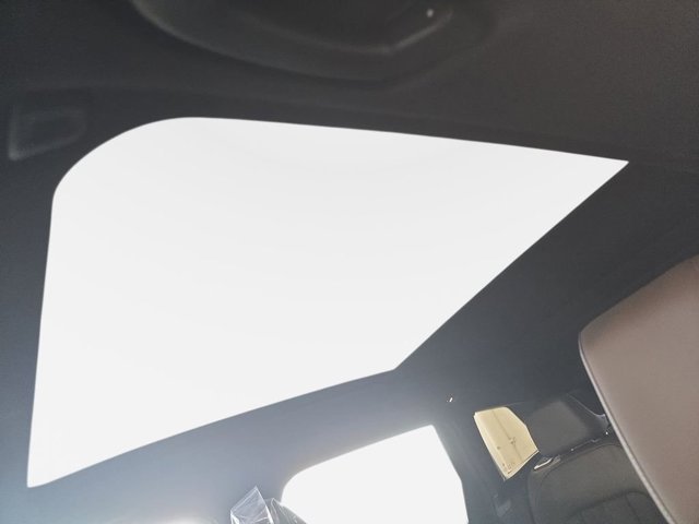 New 2026 Mineral White Metallic BMW X3 30 image 14