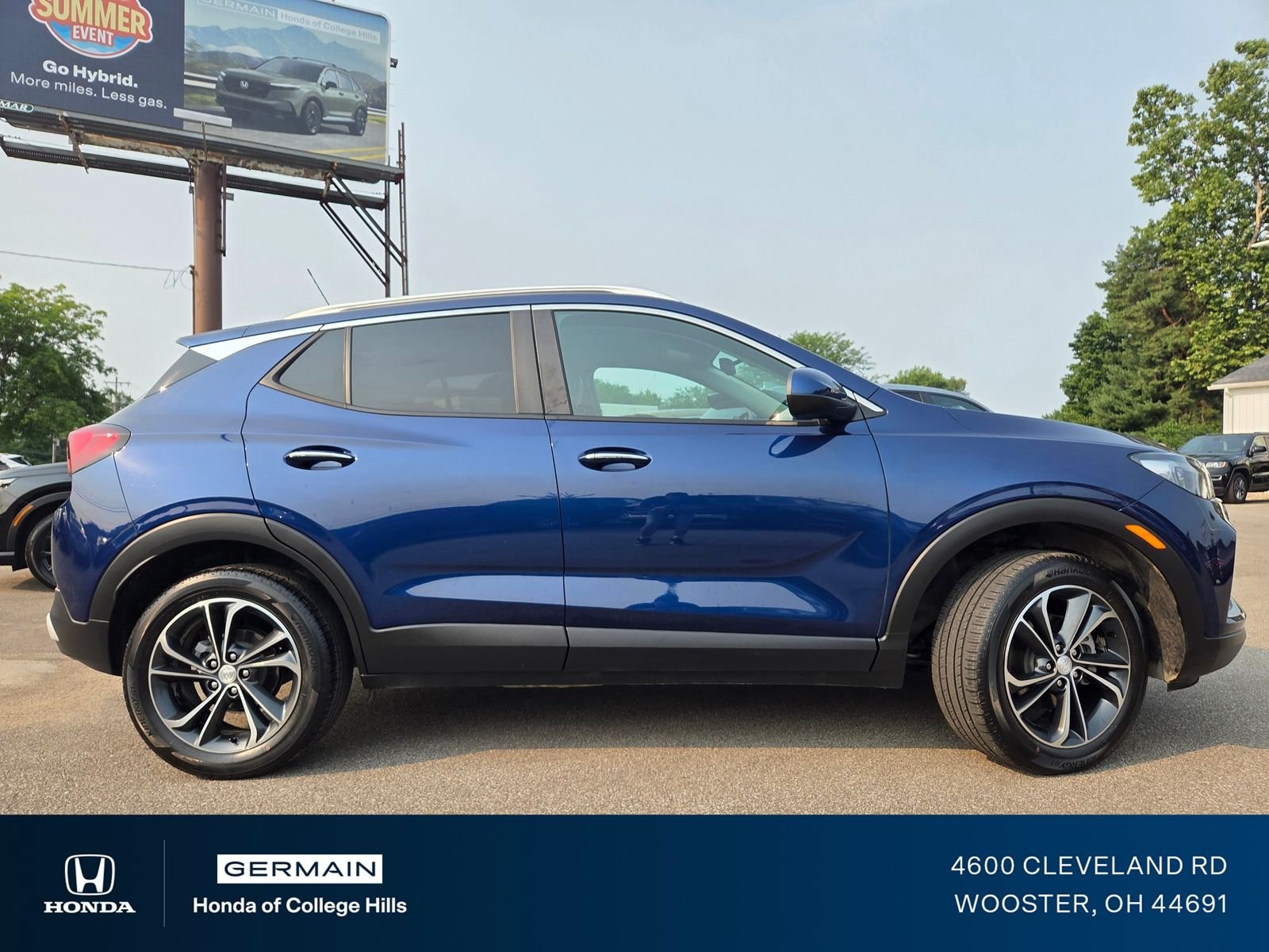 Used 2023 Sapphire Buick Select image 17