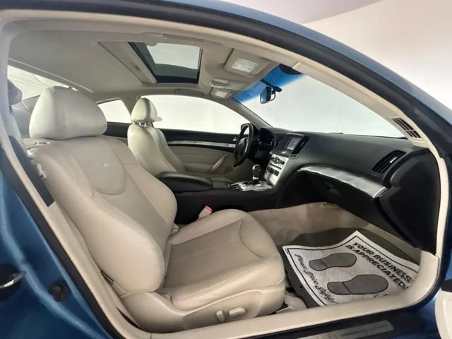 Used 2013 Lapis Blue INFINITI x image 23
