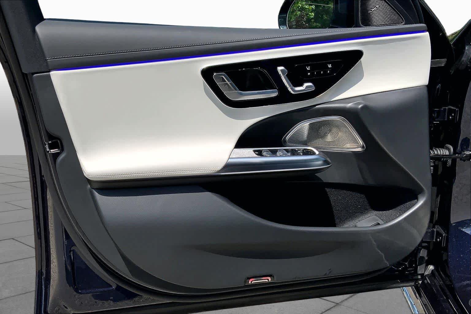 New 2027 Nautical Blue Metallic Mercedes-Benz E 450 image 14