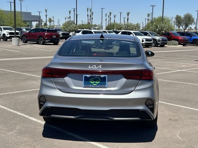 Used 2024 Steel Gray Kia LXS image 4