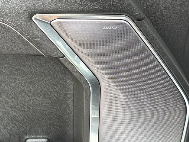 Used 2023  GMC Denali image 33