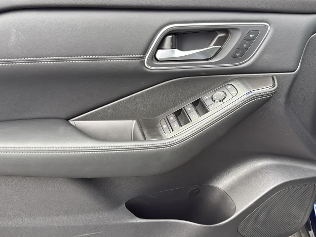 New 2026 Deep Ocean Blue Pearl Nissan Platinum image 30