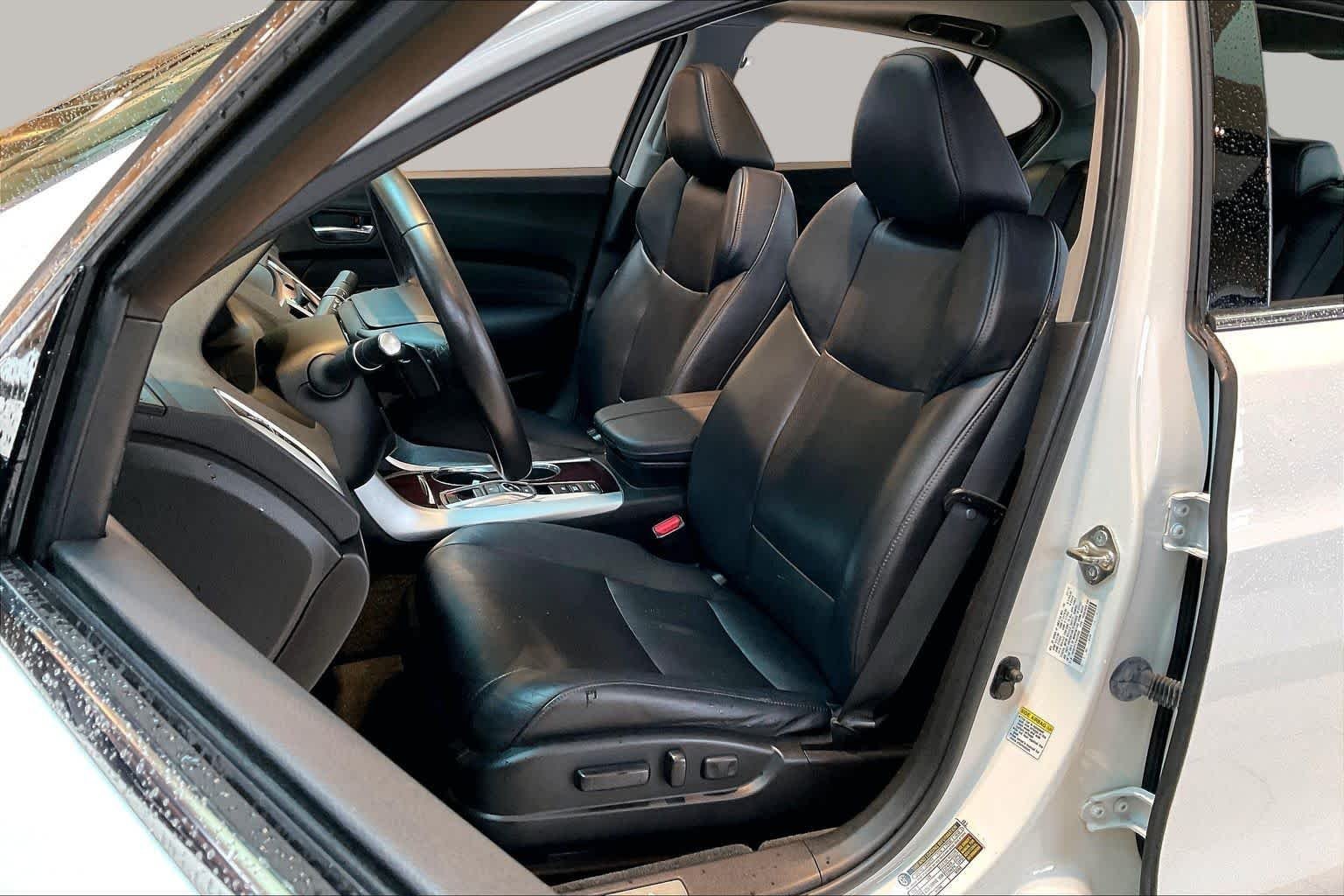 Used 2015 Bellanova White Pearl Acura V6 Tech image 8