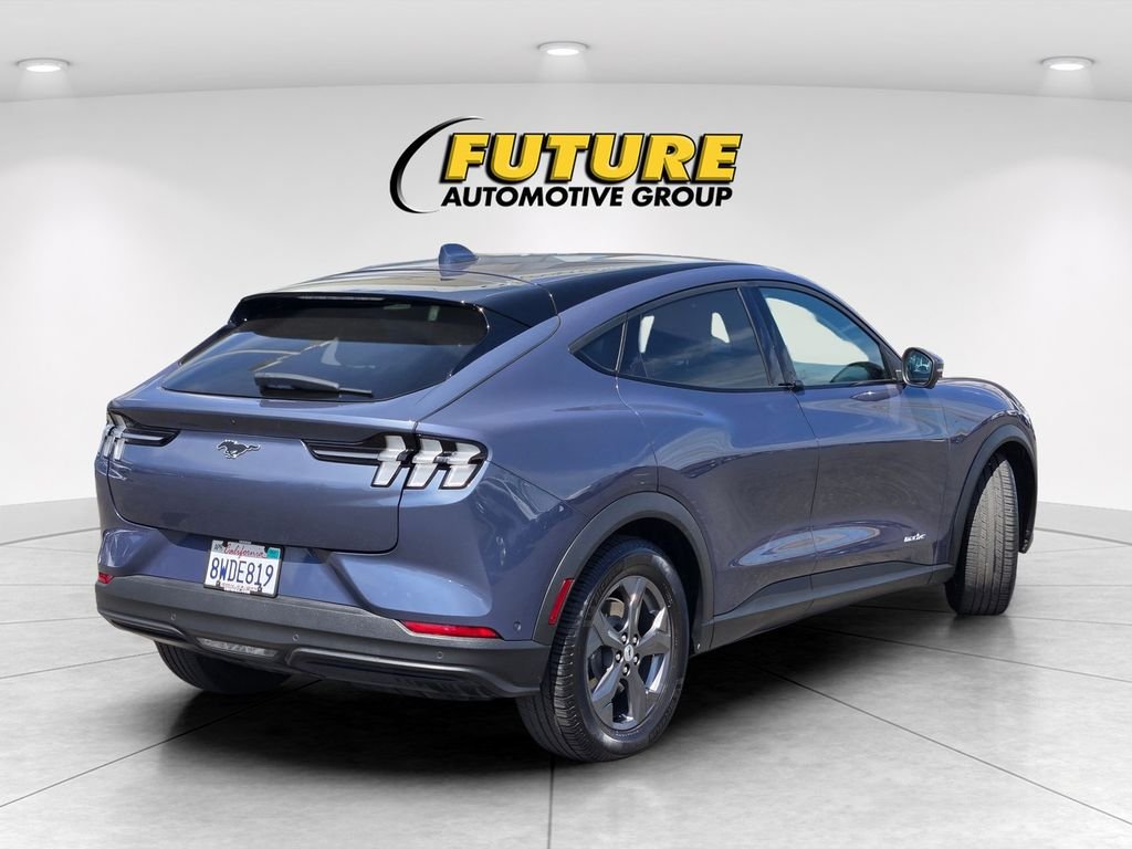 Used 2021 Blue Ford Select image 4