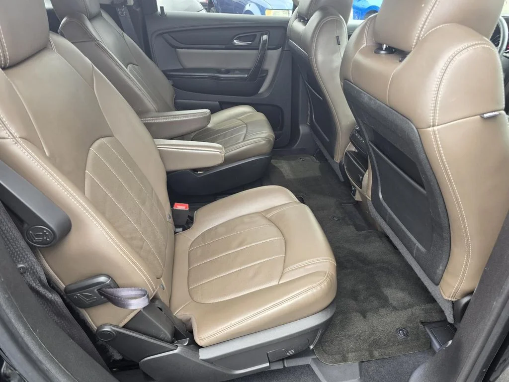 Used 2015 CARBON BLACK METALLIC GMC SLT image 19