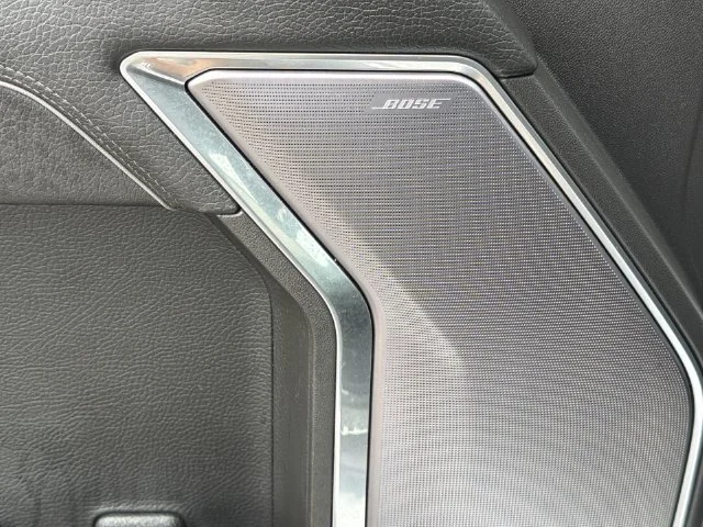 Used 2023  GMC Denali image 33