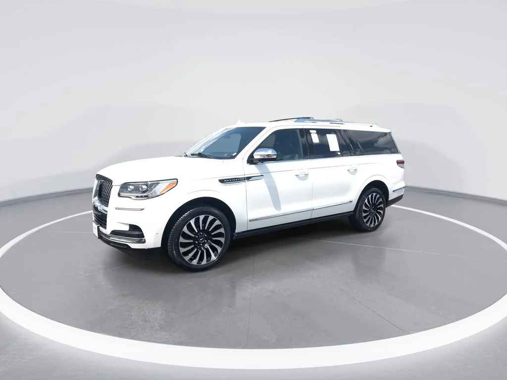 Used 2022 White Lincoln Black Label image 4