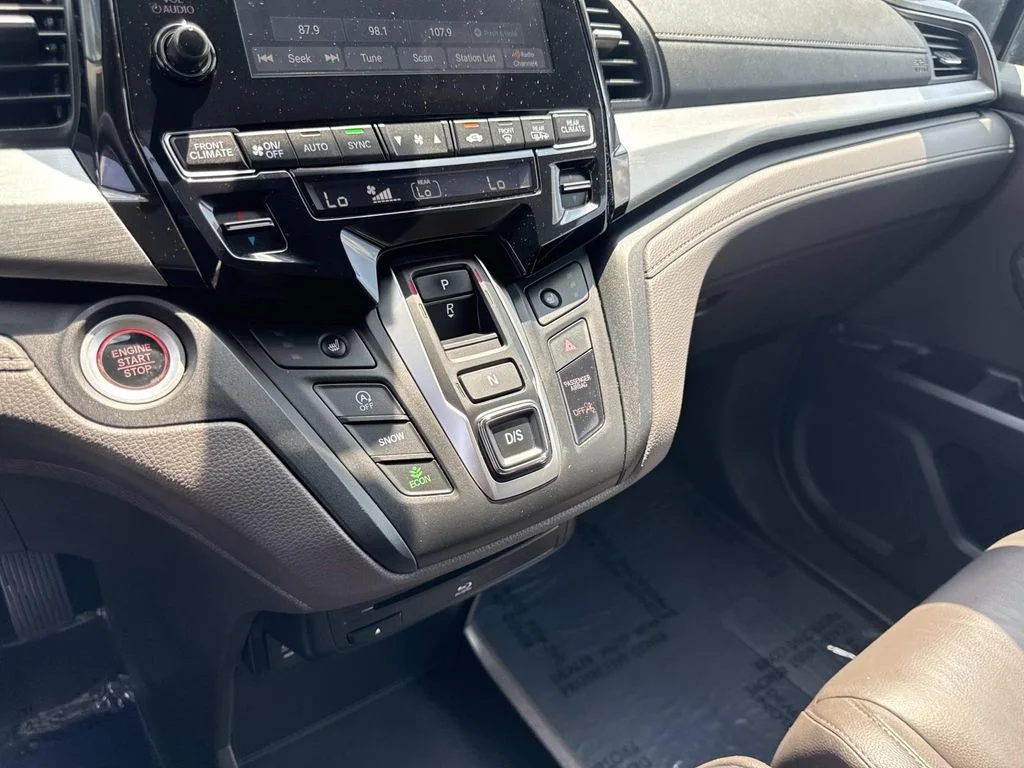 Used 2020  Honda EX-L image 21