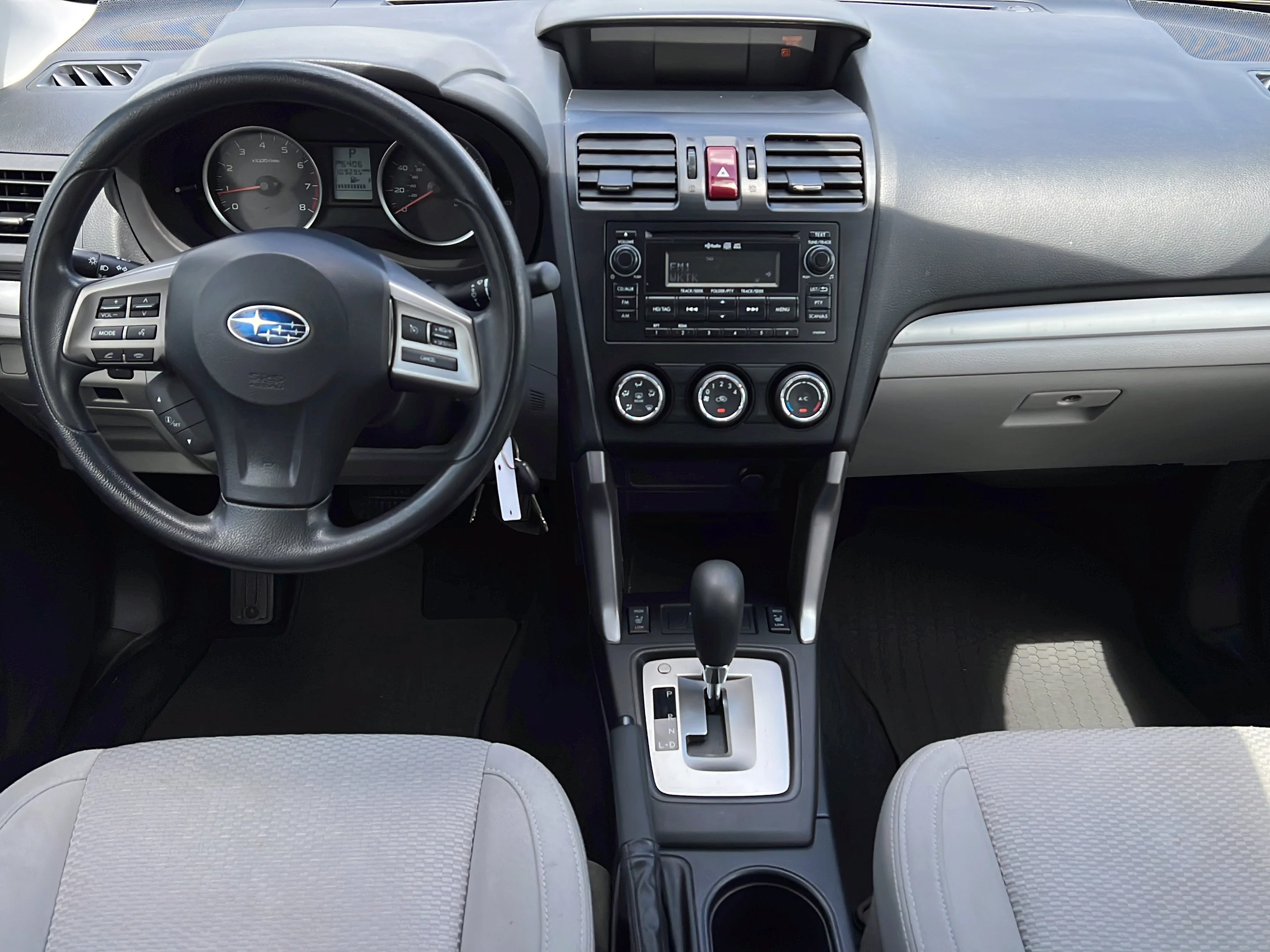 Used 2015 Satin White Pearl Subaru 2.5i Premium image 14